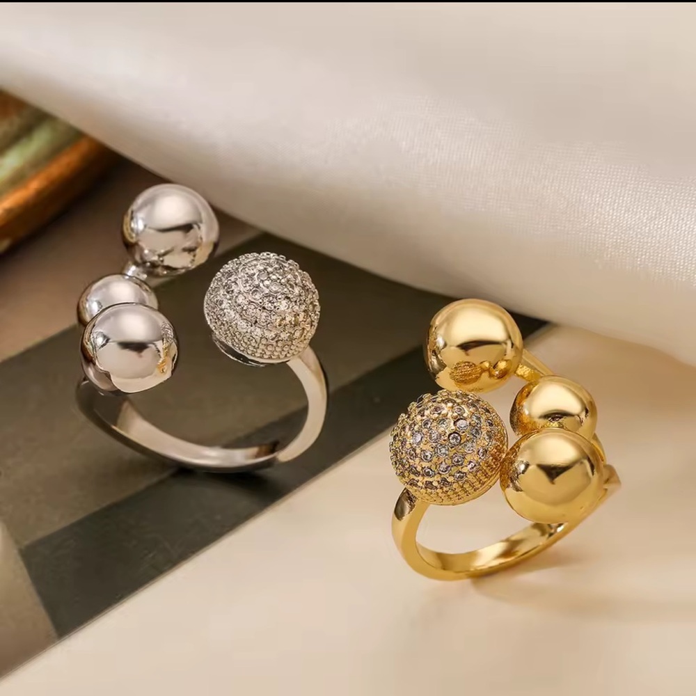 Statement Gold Ring Jewelry - Picture 6 of 16